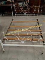 Antique Metal Bed - Full Size