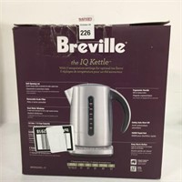 BREVILLE THE IQ KETTLE