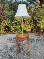 Vintage Wood/Brass Table Lamp