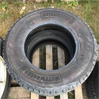Used Set Of 2 Tires M+S 265/70R17