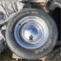 Used Set Of 2 Tires On Chrome Rims P235/60R15 And