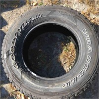 Used 1 Tire 275/65R18