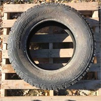 Used 1 Tire LT245/70R17