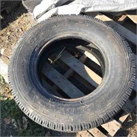 Used 1 Tire LT265/70R17