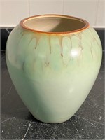 BEAUTIFUL GREEN VASE