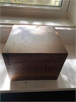 SMALL ANTIQUE WOODEN BOX