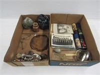 Collectibles 2 Trays