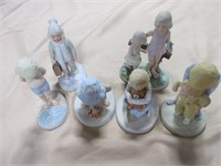 Grouping of Frances Hook figurines