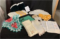 Table cloth, doilies, napkins, etc