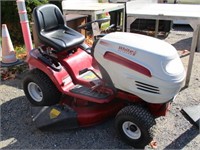 White LT542KH tractor mower