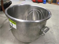 20qt stainless mixer bowl w/ wisk