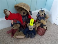 COLLECTION OF BOYD’S BEARS