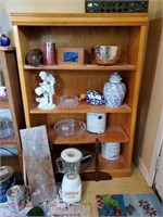 SHELF AND CONTENTS, MISC GLASSWARE, GINGER JARS