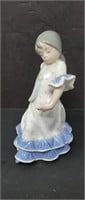 Lladro figurine dancing girl w/ original box