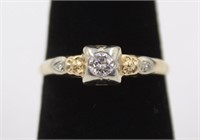 Ladies 14kt Yellow Gold Diamond Estate Ring
