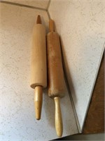 2 Wooden rollings pins