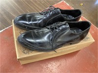 Men' dress shoes