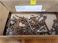 Box Lot of Keys