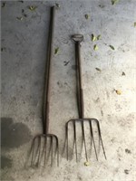Pair of 5 prong pitch fork