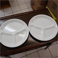Set of 6 Correll Plates