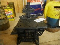 Small reproduction stove