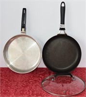 2 Skillets