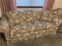 Sofa & Chair Floral Pattern Sealy