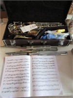 Yamaha Alto Saxophone w/ Case & Stand
