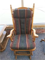 Glider Chair 22" x 44.5" (cushion has animal hair