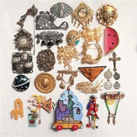 Selection of Costume Jewelry Brooches