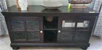 2 DOOR TV STAND