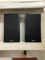 2 Yamaha S8M studio speakers