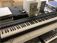 Yamaha P-95 digital piano w/ weighted keys