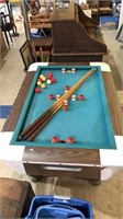 Tournament slate top bumper pool table, with 4