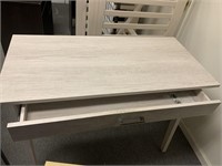 1 Drawer Desk