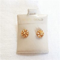 14K Gold Pierced Earrings Floral Design