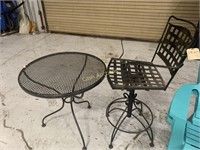 Outdoor Patio Stool & Table