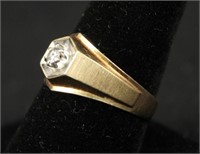 10kt Gold Men's Ring w/ Approx. .12ct. Diamond