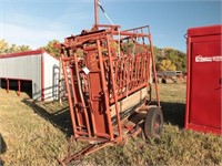 My-D-Hand Portable Cattle Chute #9317322