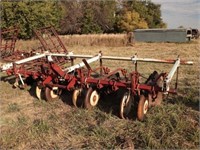 IHC #70 4RW Cultivator