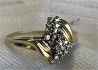 14k Gold & Diamond Ring Sz 9.5