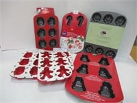 NEW Muffin Mini-Cake Pans, Various Christmas