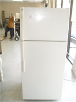 GE REFRIGERATOR