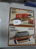 2 TYCO TRAIN ACCESSORIES