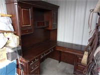 3 Piece Desk  Very Nice Heavy Made desk