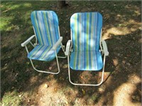 2 Lawn Folding Chairs