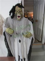 Halloween Hanging Goblin/Ghoul
