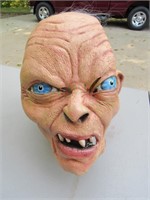 Lord of the Rings Golum face mask