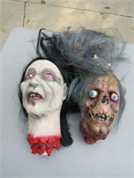 2 Decapitated Heads for Halloween Décor