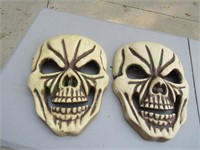 Halloween Skull Décor & oversized Masks